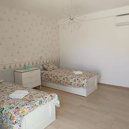 Penthouse Katja 公寓 *